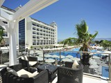 lake_river_side_hotel (1)