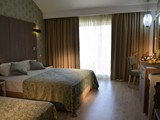 port_side_resort (22)