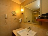 otel_side-crown-palace_y72XTRFyJycpT33cZPOL