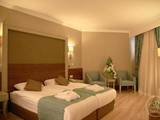 otel_side-crown-select_0iRbP6T96ZkQgYb3yEJM