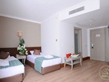 otel_side-crown-select_gEkbBqT2Jf27eKSQr8QR