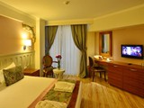 otel_side-crown-serenity_X3IfJZkqnM1nOYhmLETT